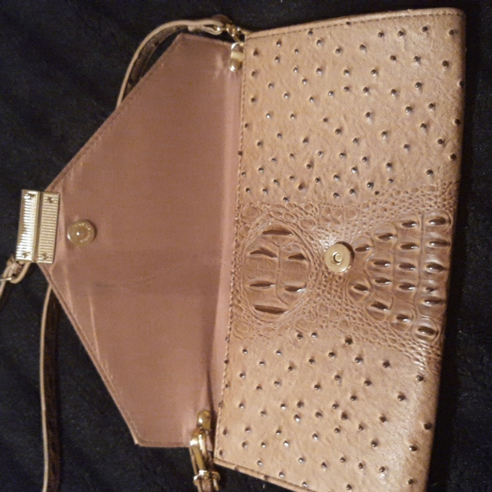 Faux Ostrich Crossbody/Clutch Bag - Picture 3 of 8